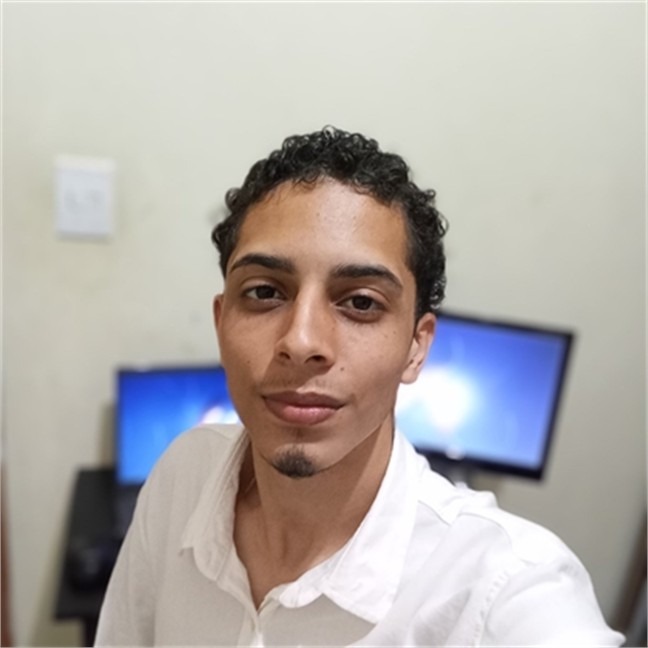 Foto de Evandro, técnico da E-Tech Suporte