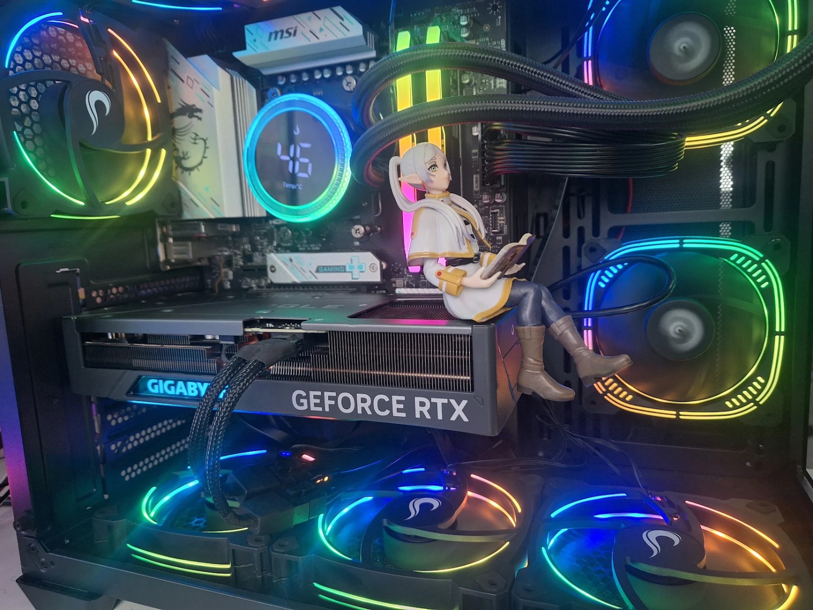 Foto de PC Gamer com RGB montado pela E-Tech Suporte para o cliente Reinaldo Santos